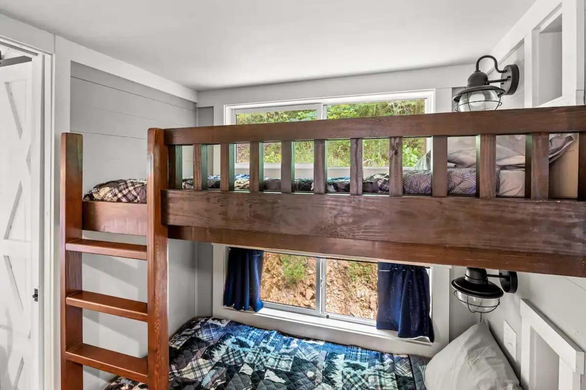 Vila Crescent Moon Cabin Sevierville Exteriér fotografie
