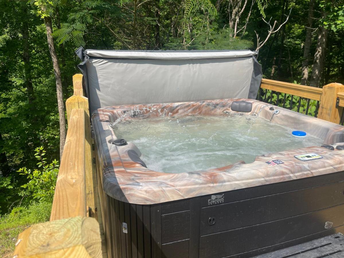 Vila Crescent Moon Cabin Sevierville Exteriér fotografie